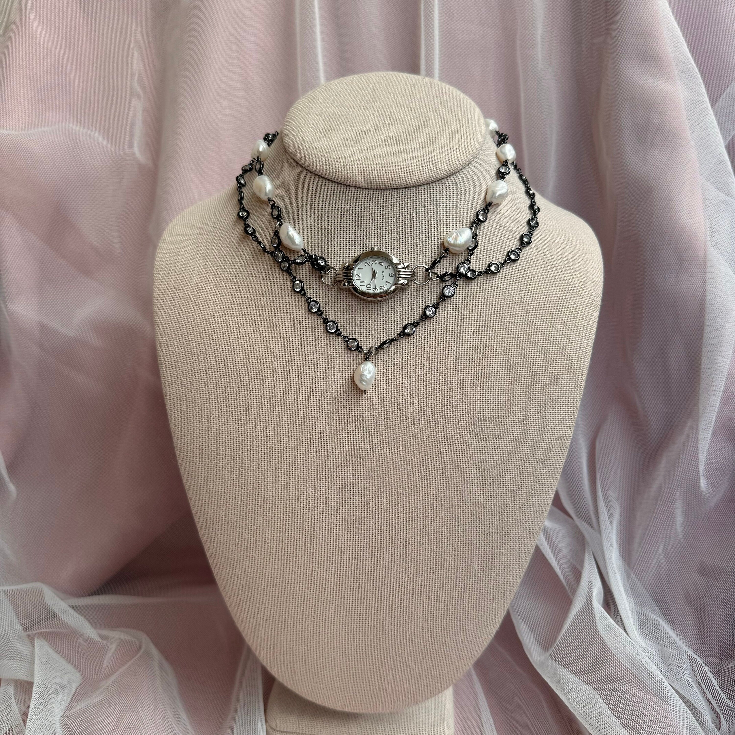 Watch choker necklace with freshwater pearls