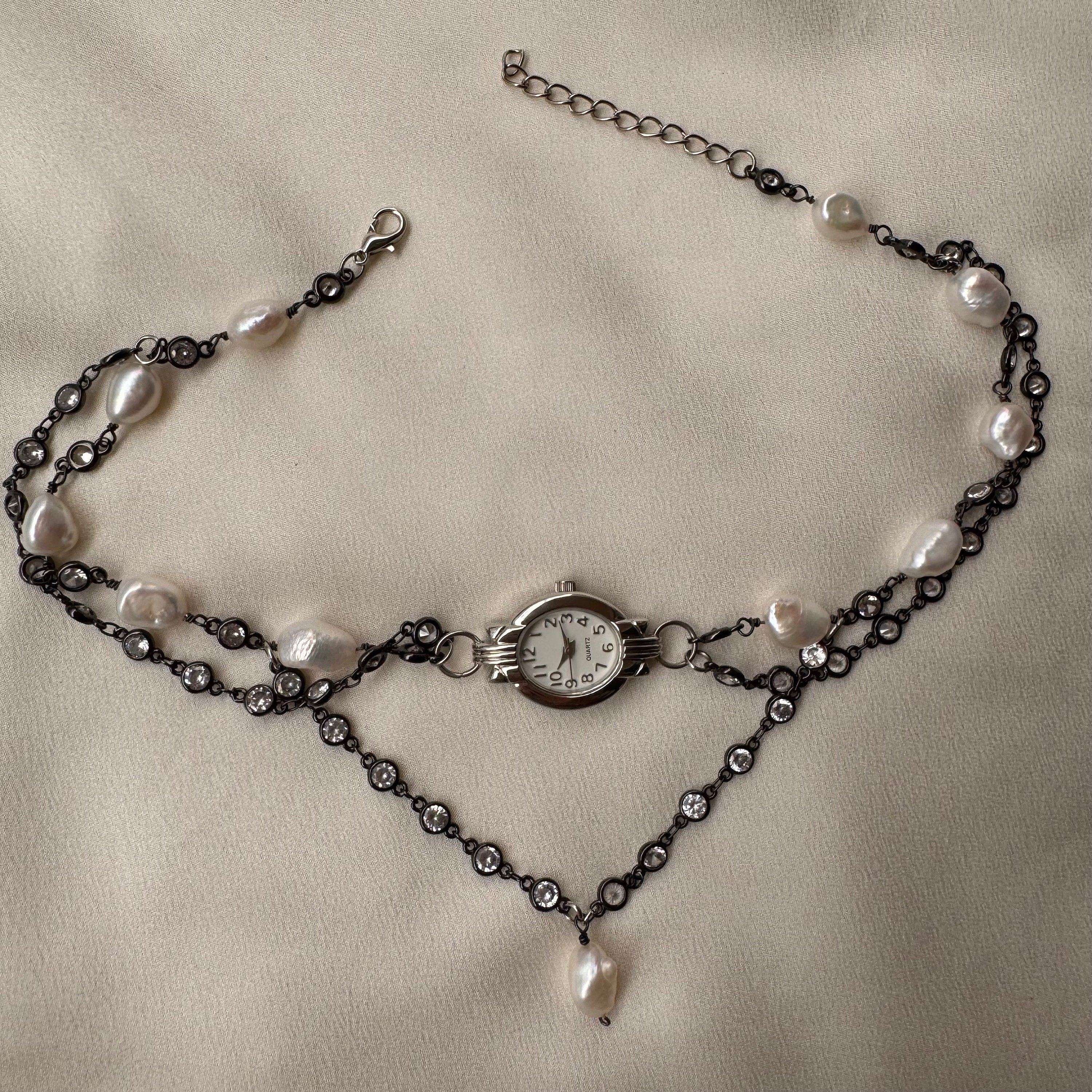 Watch choker necklace with freshwater pearls