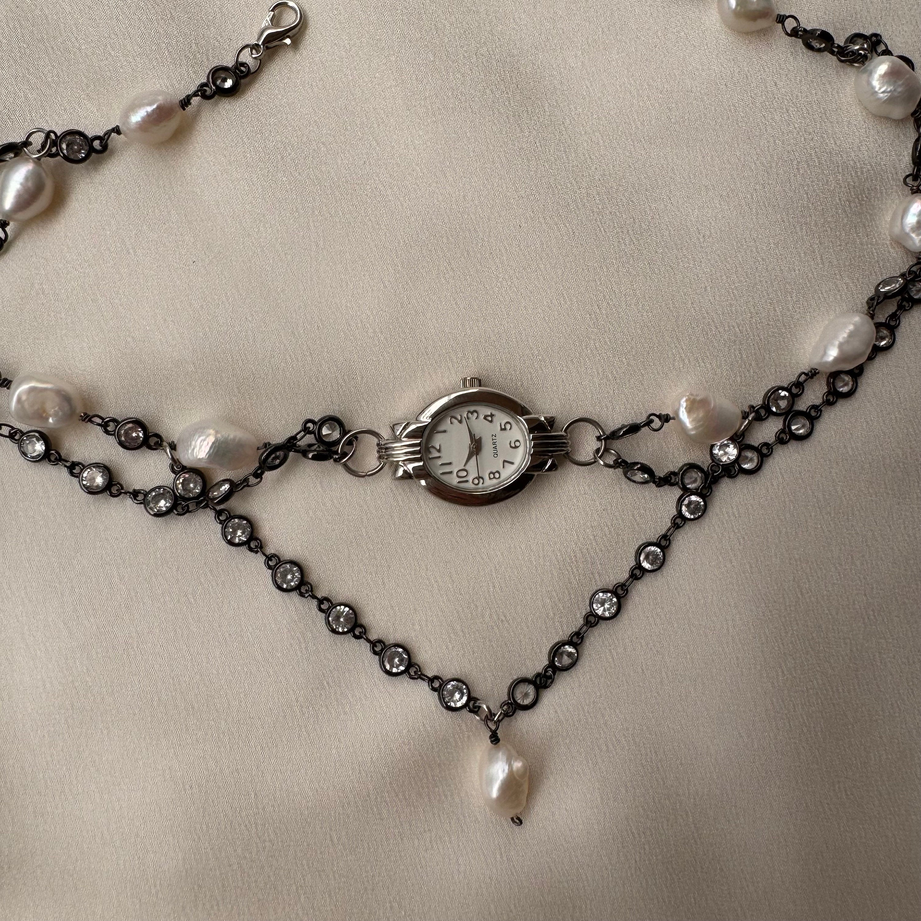 Watch choker necklace with freshwater pearls