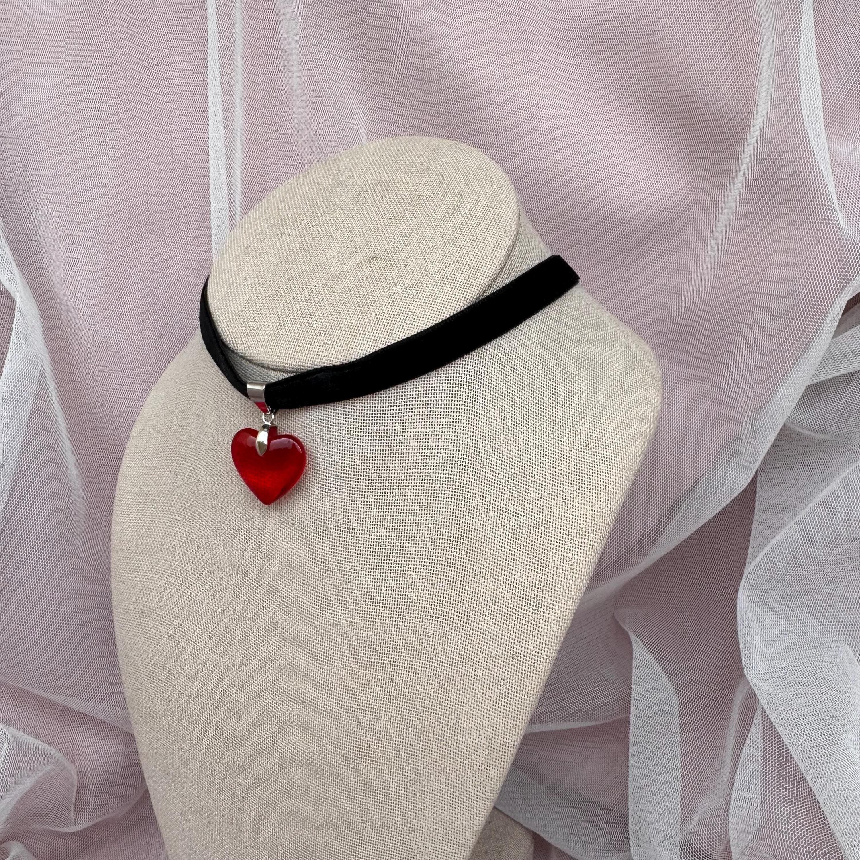 Red Heart Black Velvet Choker