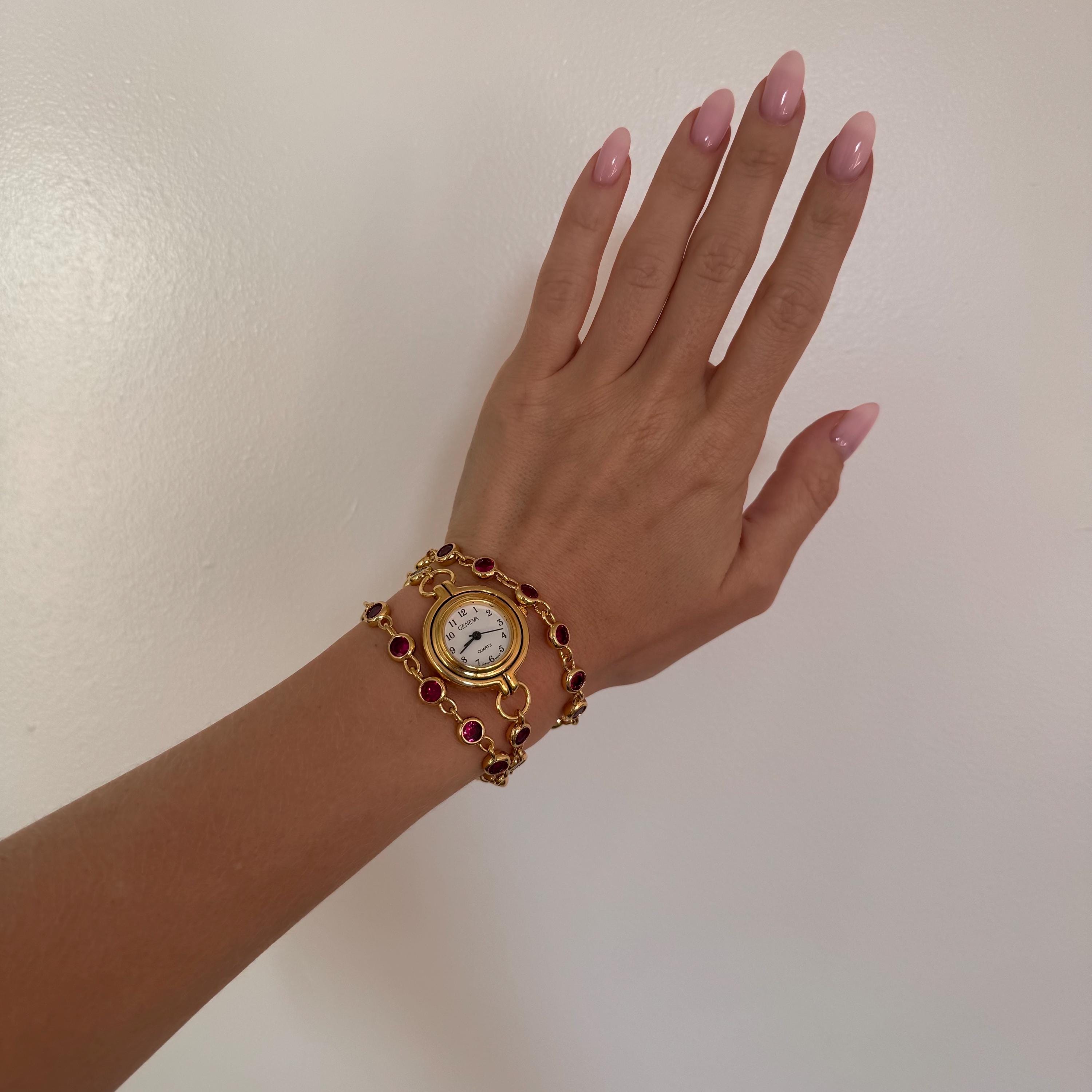 Vintage-Inspired Burgundy Rhinestone Watch Bracelet: Gold Chain Wristwatch