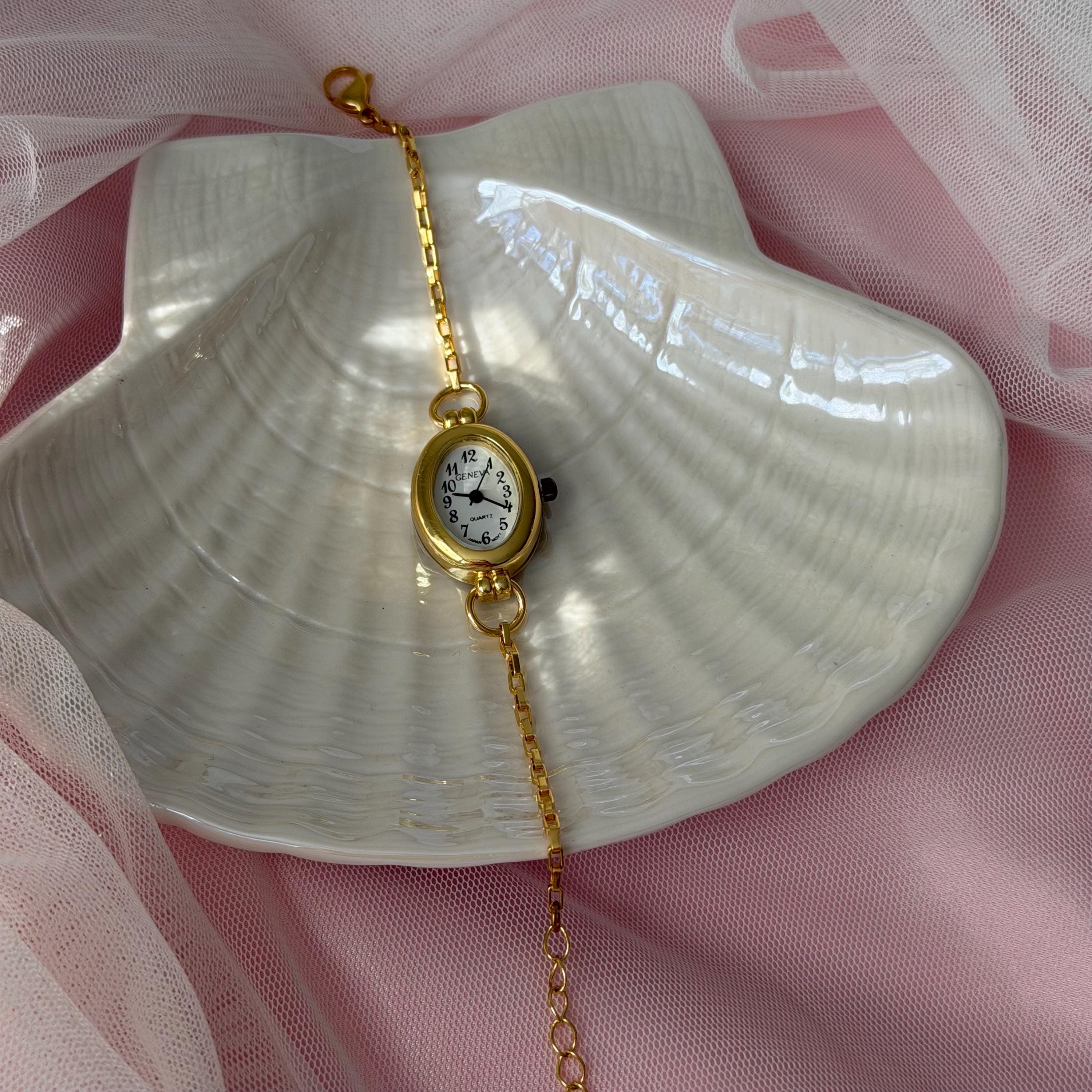 Vintage Style Gold Watch Bracelet, Dainty Chain Watch for Women, Heart Oval Square Face Wrist Watch, Gift for Her